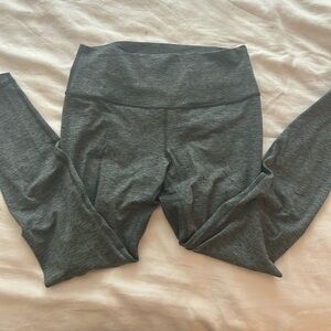 Lululemon wonder unders size 10. Heathered grey